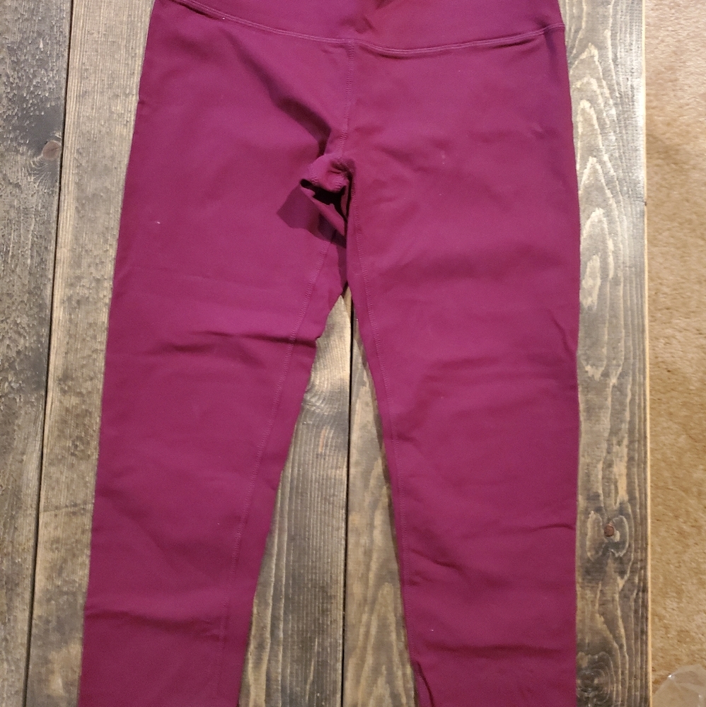 Burgundy capri leggings